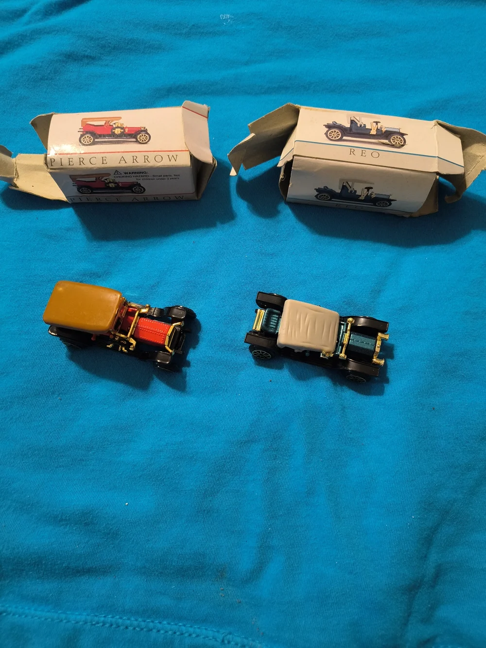 Pierce Arrow & REO Vintage-Style Toy Car Set - Blue and Tan